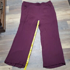 Torrid crepe wide leg burgandy comfort pants with pockets
